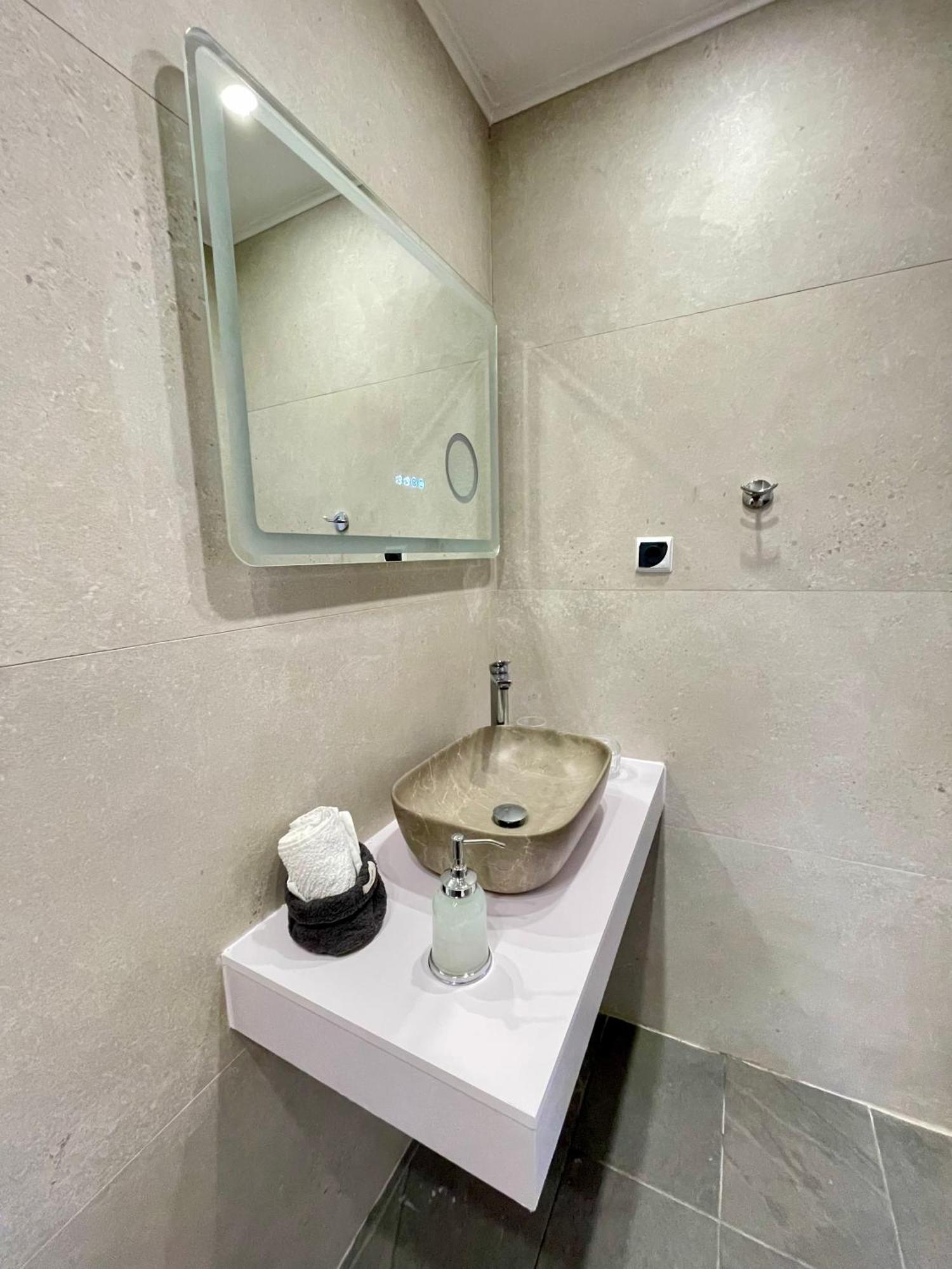 Sea Breeze Apartment Varna Exterior photo